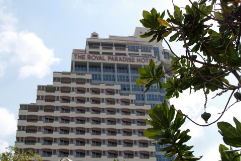 Grønt hotel i Patong